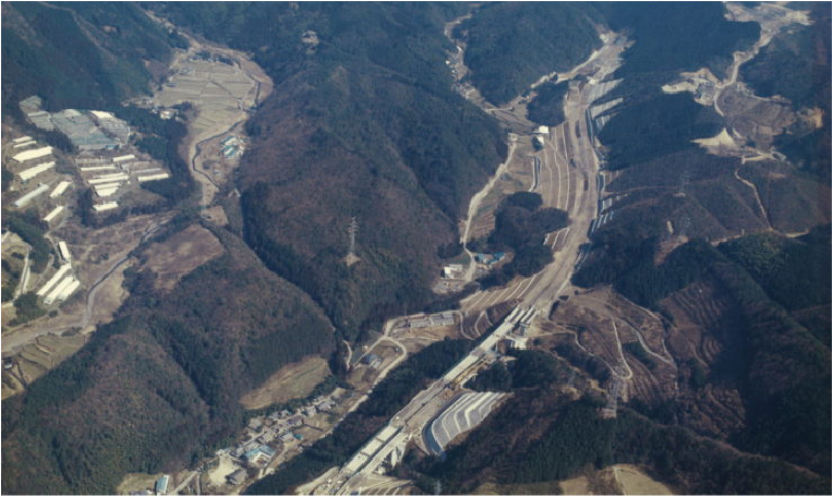 画像：松山自動車道　松瀬川東工事